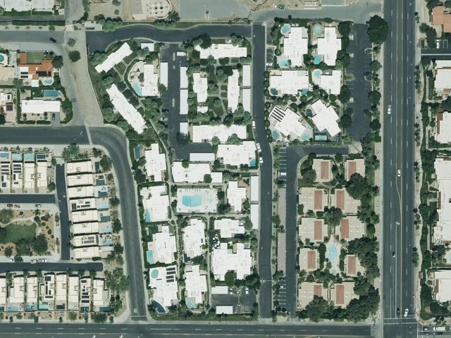Club Condominiums — photo 30
