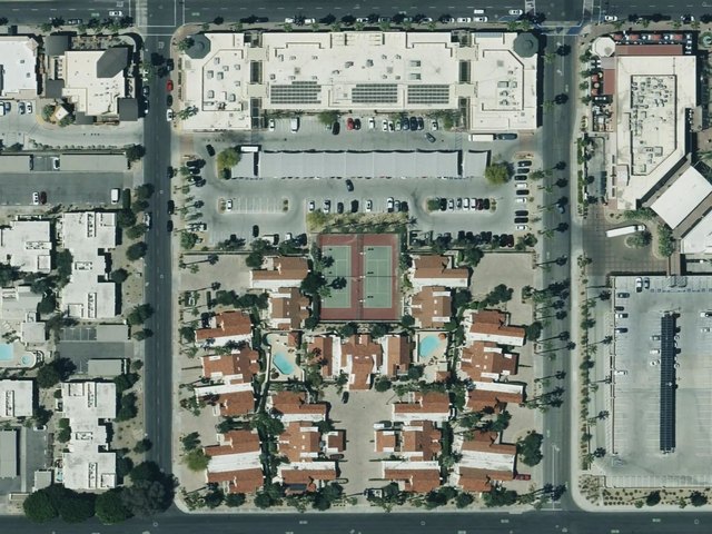 El Paseo Village — photo 36