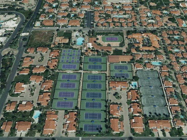 LQ Tennis Villas — photo 19