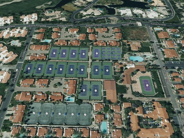 LQ Tennis Villas — photo 13