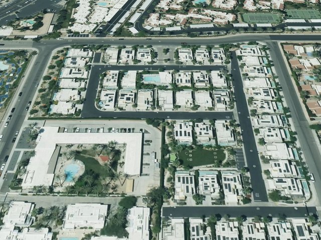The District — photo 12